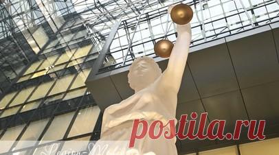 Восемь новых фигурантов появились в деле экс-замглавы департамента Минтранса. Уголовное дело о превышении должностных полномочий, возбуждённое в отношении бывшего замглавы департамента Минтранса России Владимира Луговенко, пополнилось восемью новыми фигурантами. Читать далее