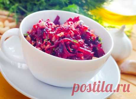Салат из свеклы: рецепт с черносливом и орехами