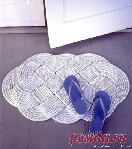 плетеный коврик из веревки