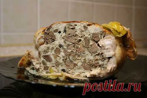 Курица фаршированная печенью и грибами - Простые рецепты Овкусе.ру