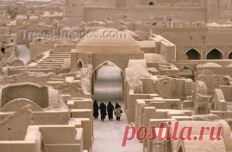 Bam, Iran: faded glory of the Silk Road days  |  Найдено на сайте travel-images.com.
