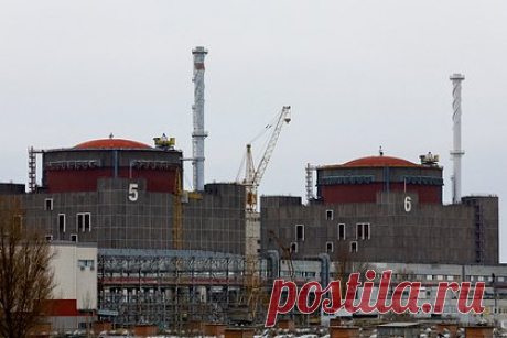 Китай призвал прекратить обстрелы ЗАЭС из-за опасности ядерной катастрофы. Китай призывает немедленно прекратить обстрелы Запорожской АЭС и приложить все усилия для того, чтобы конфликт не перерос в ядерный кризис. Об этом заявил на заседании СБ ООН зампостпреда КНР при организации Дай Бин. Об опасности перерастания обстрелов в ядерный конфликт ранее говорили и в МАГАТЭ.