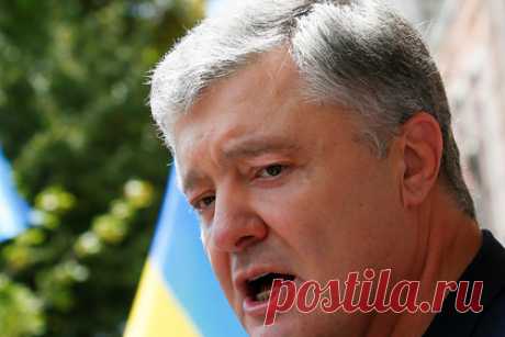 Порошенко пообещал вернуть Крым в течение года. Бывший президент Украины Петр Порошенко пообещал вернуть Крым в течение года. Порошенко обратился к крымским татарам и «всем украинским мусульманам» по случаю исламского праздника Курбан-байрам. Он отметил, что уже через год «коренной крымскотатарский народ» сможет свободно отметить его в Бахчисарае.