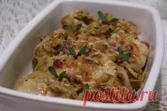 Кролик по- деревенски с луком и сливочным маслом
