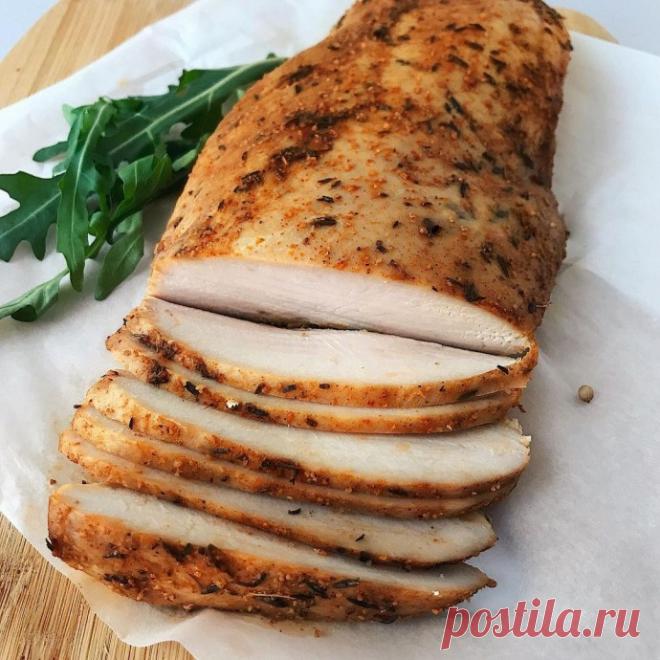 ​ПП-пастрома Ингредиенты:⠀Филе индейки или куриной грудки — 700 гВода — 750 мл Соль — 1,5 ст. л Мёд — 1 ст. л Лимонный сок — 1 ст. л. Кориандр, зерна — 1 ч. л. Гвоздика или анис — 1 шт. Лавровый лист — 1–2 шт.Для...