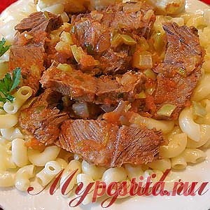 Макароны с помидорами и сельдереем