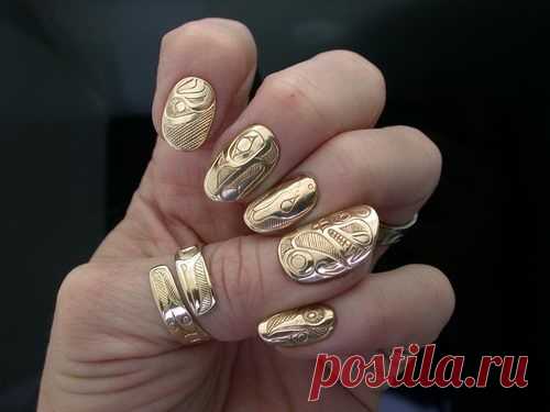 Metal nails