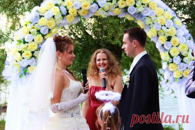 Проведение свадебного торжества! Современно, весело, незабываемо!
тел. 0661498491