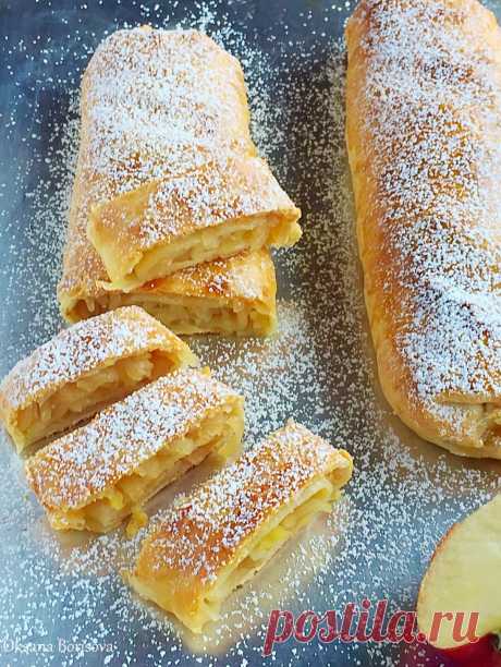Кулинарные моменты: Творожный рулет с яблоками