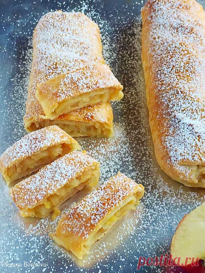 Кулинарные моменты: Творожный рулет с яблоками