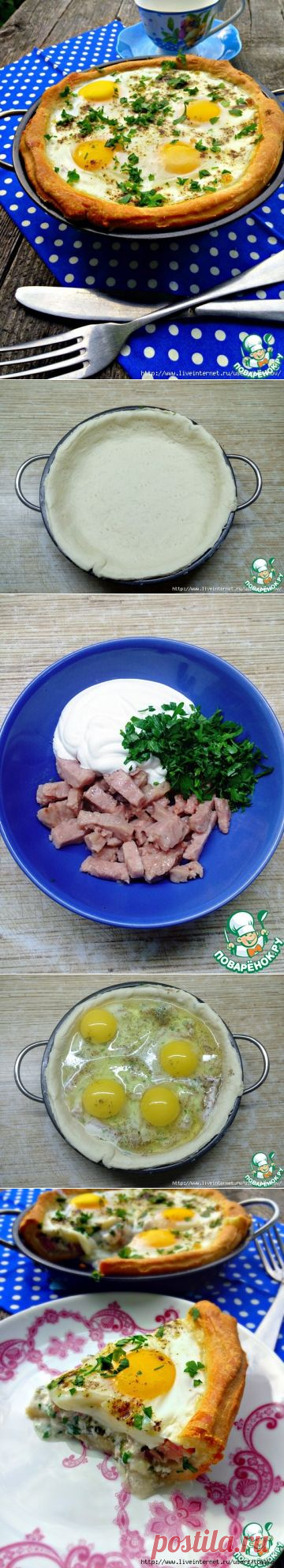 Яичница в слоеном тесте с ветчиной