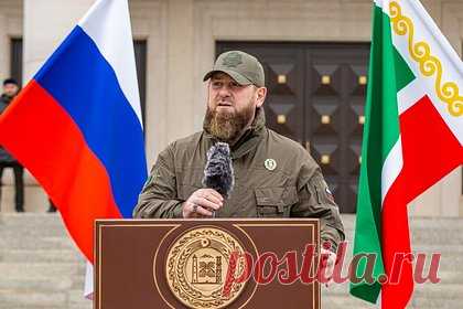Кадыров предложил украинским пропагандистам появиться на передовой. Рамзан Кадыров призвал «заметно активизировавшуюся» украинскую пропаганду не разбрасываться обещаниями напасть и захватить Крым, а появиться на передовой. Глава Чечни также заявил о готовности принять бой меньшими средствами и ресурсами в любом выбранном Киевом месте.
