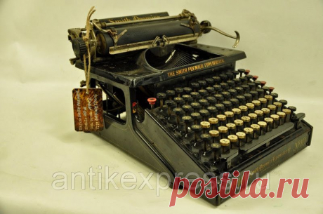 Старинная печатная машинка PREMIER 10A