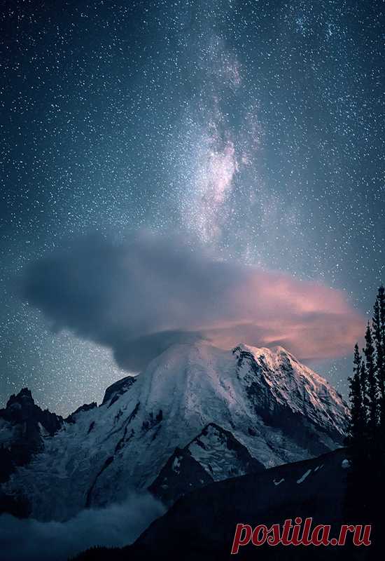 Bellasecretgarden — johnnybravo20: Milky Way Over Mt. Rainer (by...