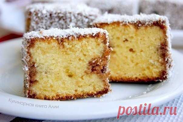 Нежное пирожное, тающее во рту! 
 

Очень вкусное, нежное, мягкое и тающее во рту пирожное. В то же время очень простое и быстрое в приготовлении! 

Ингредиенты: 

Бисквит: 
3 яйца 
150 г сахара 
100 мл раст.масла без запаха 
125 мл молока 
0,5 ст.л. разрыхлителя 
1 ст.л. ванильного сахара 
250 г муки 

Соус: 
125 мл молока 
1 ст.л. какао 
50 г сахара 
50 г шоколадки 

Дополнительно: 
кокосовая стружка 

Приготовление: 

Бисквит: 
Яйца,сахар и ванильный сахар положить в ми...