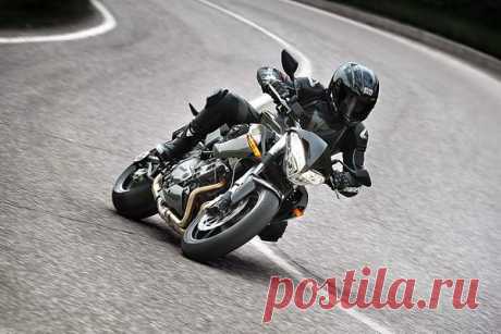Benelli TNT 899