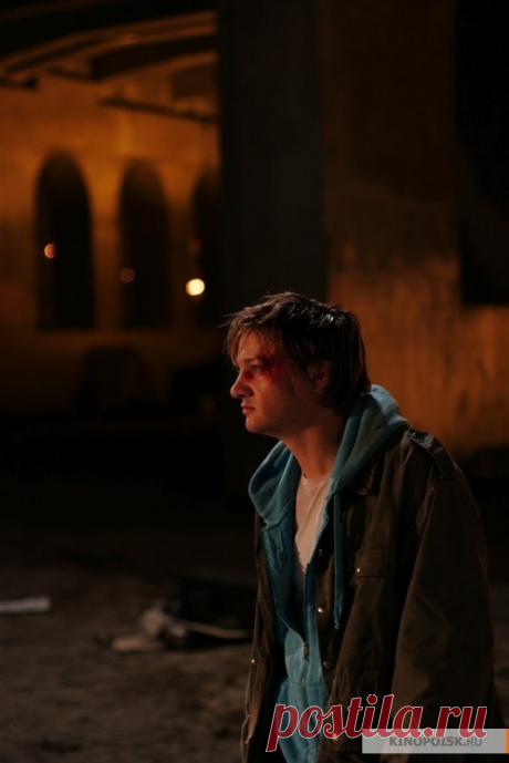 Джереми Реннер