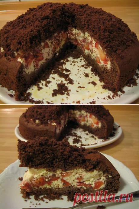 Торт «Кротовая горка».Простой и вкусный тортик, очень летний, свежий, ароматный. Приготовить быстро, как и съесть. Вместо клубники можно использовать другие ягоды или фрукты.
  | 4vkusa.ru