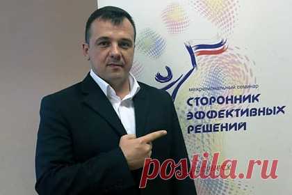 Замглавы думы российского города послал россиянина на «х..». Спикер горсовета Новосибирска Дмитрий Асанцев попросил своего зама Евгения Лебедева, который послал россиян на «х..», не разговаривать с гражданами матом. Елена Гавровская, которая задала вопрос про уборку снега у поликлиники, рассказала, что рассчитывала на «адекватный диалог».