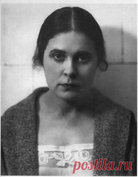 (+1) тема - Интересные факты из жизни главной музы Маяковского, эпатажной Лили Брик | ЖИЗНЬ ЗВЕЗД
