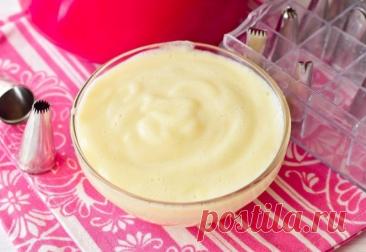 Заварной крем для торта Ингредиенты:Молоко — 500 млЯйцо — 1 шт.Мука — 2 ст. л.Сахар — 2–3 ст. л.Приготовление:1. В ковш вбейте яйцо, добавьте муку, сахар.2. Все хорошо перемешайте.3. Влейте молоко.4. Снова перемешайте.5. Поставьте ковш на средний огонь и заварите крем в течение 2–3...