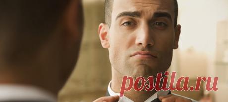 Партнеры прощают им самые безобразные выходки. Начальство всегда на их стороне. Даже те, кого они предали, готовы стоять за них горой. В чем секрет «блестящих мерзавцев»? #манипулирование #нарциссизм #психологияотношений #психологияличности