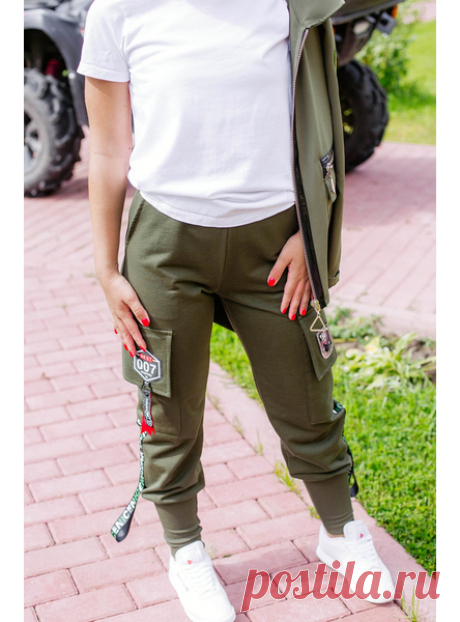 Одежда, обувь и аксессуары :: Женская одежда :: Брюки :: Неженка, Женские брюки карго - тренд этого сезона Модницы уже готовы пополнить гардероб брюками карго, которые так полюбились им в новом сезоне.
В этом сезоне брюки карго особенно популярны и пользуются большим спросом.
Карго – это не только практичные брюки, но и модная вещь, которую должны иметь в своем гардеробе как молодые девушки, так и женщины постарше.
Брюки карго носят практически все: и молодые девушки и женщины в возрасте, они …