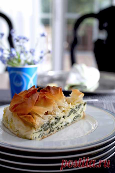 Пирог из теста Фило со Шпинатом и Фетой / Spinach & Feta Filo Pie - Была бы курочка, приготовит и дурочка — LiveJournal