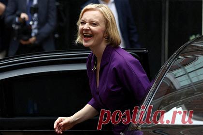 В Госдуме заявили о способности Трасс «наломать много дров». Новый премьер-министр Великобритании Лиз Трасс не обладает достаточной компетенцией для достойной работы на своем посту и из-за этого способна «наломать много дров». Таким образом отреагировал на новое назначение Трасс депутат Госдумы, первый зампредседателя комитета по международным делам Дмитрий Новиков.