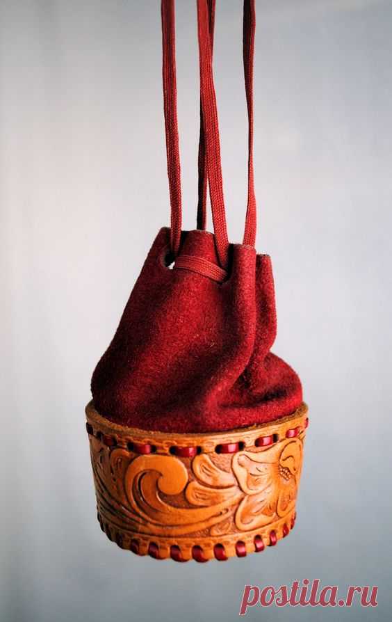 (189) Vintage Tooled Leather & Suede Pouch