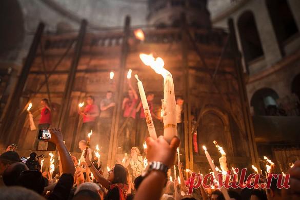 Появление Благодатного огня объяснили научно Появление Благодатного огня объяснили научно


Свидетели пролили свет на главное чудо Пасхальной недели. Версий его появления несколько.



В древнем Иерусалиме в Великую Субботу – в канун православно…