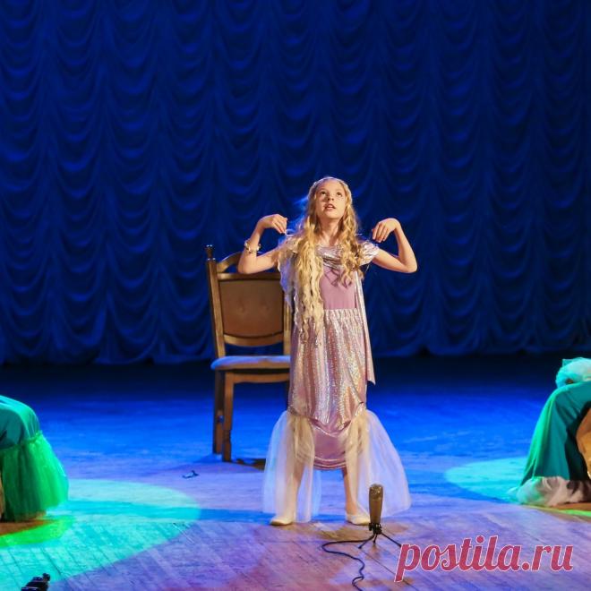 🎭 Школа театрального искусства для детей и подростков
💃 Опытная команда 🤩 Индивидуальный подход 🥳 Мероприятия
🌍 Город Самара ул. Льва Толстого, д. 94 📞 +7(927)207-07-20