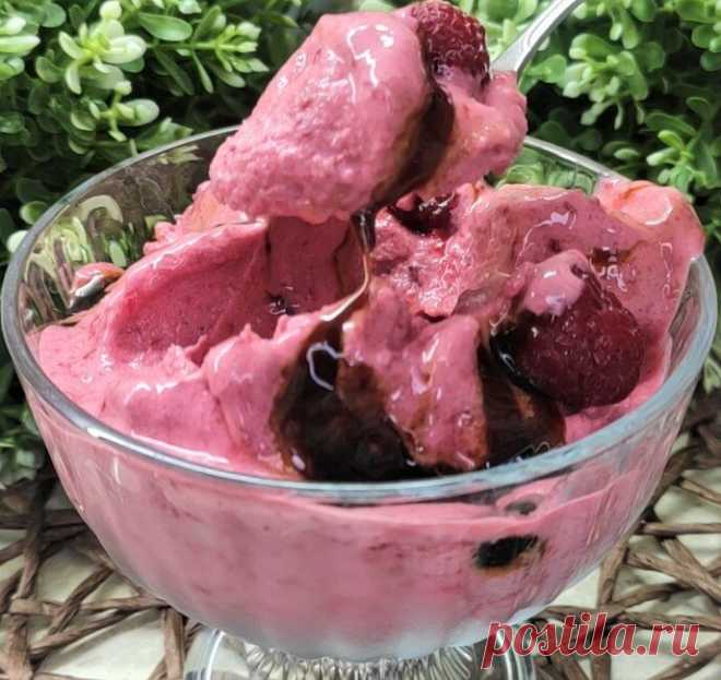 Спасение от жары - домашнее ягодное мороженое. Всего два основных ингредиента. | 