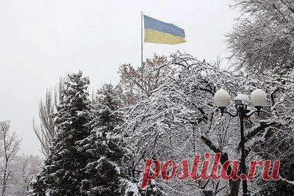 В МИД России высказались об урегулировании конфликта на Украине. Замглавы МИД РФ Михаил Галузин заявил, что украинское руководство лишило себя возможности урегулировать конфликт политически. По словам дипломата, в Киеве ввели абсурдный самозапрет на переговоры с руководством России. Соответствующий указ украинский президент Владимир Зеленский подписал 30 сентября 2022 года.