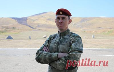 Герой России Алексей Мищенко: спецназ Росгвардии в СВО всегда работает на "передке". 27 марта в России отмечают День войск национальной гвардии. В преддверии праздника корреспондент ТАСС поговорил с офицером спецназа Росгвардии Алексеем Мищенко, подразделение которого уничтожило в одном из боев в зоне специальной военной операции более 50 националистов