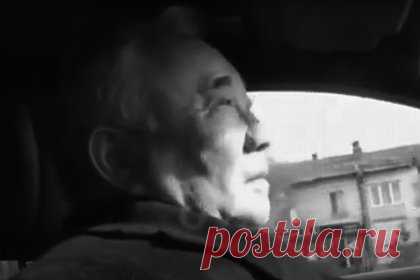 На 71-м году жизни скончался Болат Назарбаев. Что известно о брате первого президента Казахстана?. Утром в понедельник, 13 ноября, умер младший брат первого президента Казахстана Нурсултана Назарбаева Болат. По словам пресс-секретаря экс-главы республики Айдоса Укибая, он скончался в возрасте 70 лет после продолжительной болезни. До этого брат экс-главы республики был повторно госпитализирован с инфарктом.