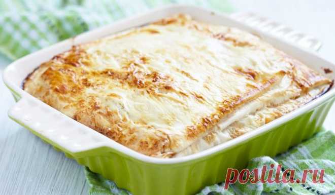 Пирог из лаваша с курицей и сыром - Лайфхакер