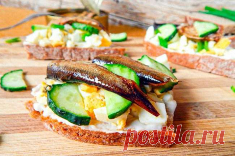Брускетта со шпротами и яйцом — Мой садочек