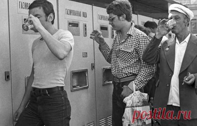 Секрет популярности гранёного стакана в СССР / Назад в СССР / Back in USSR