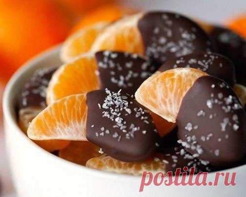 Мандариновые дольки в шоколаде