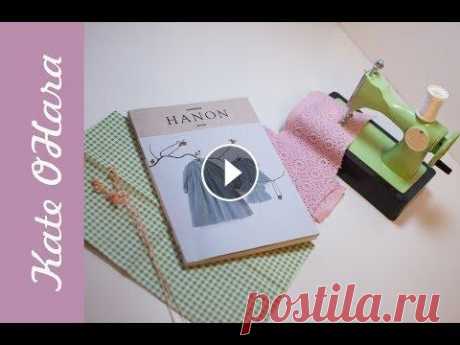 Обзор книги HANON с выкройками для кукол Blythe. Одежда и обувь для Блайз. Мой Instagram Я купила книгу здесь Instagram автора книги Видео с пошивом платья для Blythe по данной книге Какие материалы нужны для кастомизации Бла...