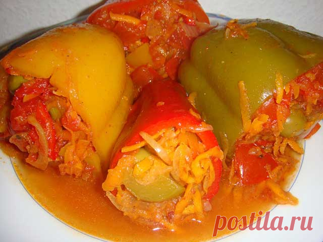 Фаршированный перец на зиму овощами: лучшая закуска студентов!