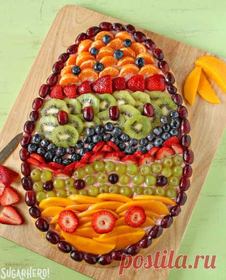Easter Egg Fruit Pizza - SugarHero
