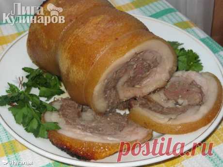 Рулет из сала с фаршем.