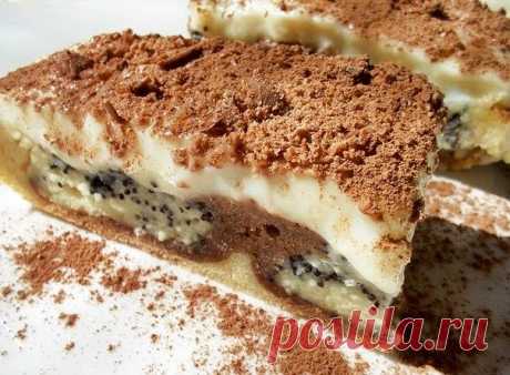 Пирог с творожными шариками и заварным кремом.