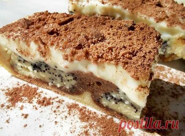 Пирог с творожными шариками и заварным кремом.