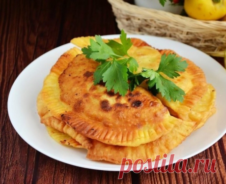 ​Чебуреки с кукурузной мукой