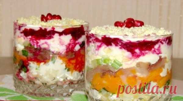 Слоеный салат со скумбрией «Новый год» с необычной подачей! - Все для Вас!