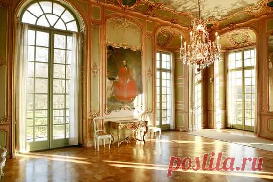 Schloss Augustusburg. #Schloss / #Castle Augustusburg in Brühl, #Germany ©Horst…  |  Pinterest • Всемирный каталог идей
