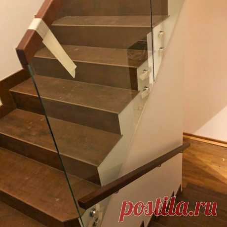 Ограждения лестницы самонесущие
